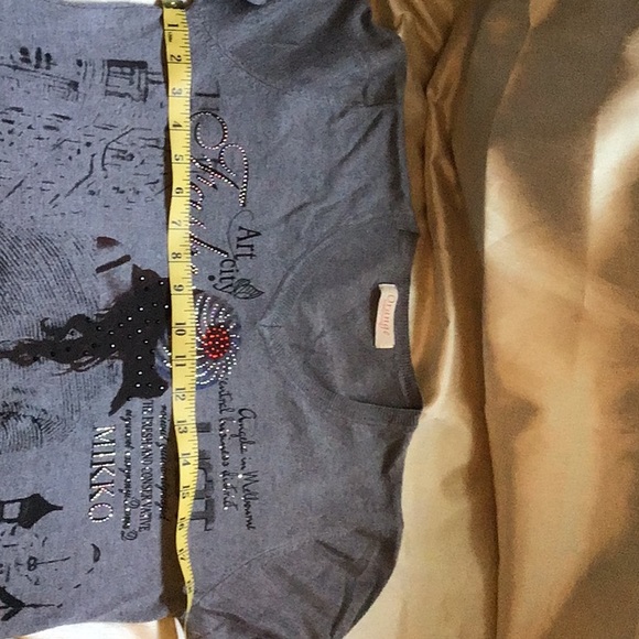 Orange Fashion Village woman’s light weight sweater. Size large - Picture 5 of 5